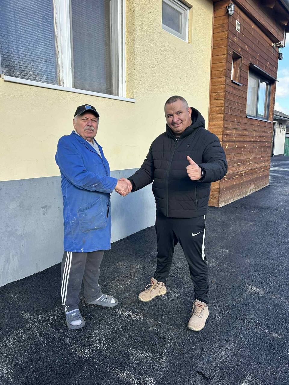 Felhajtó felújítás