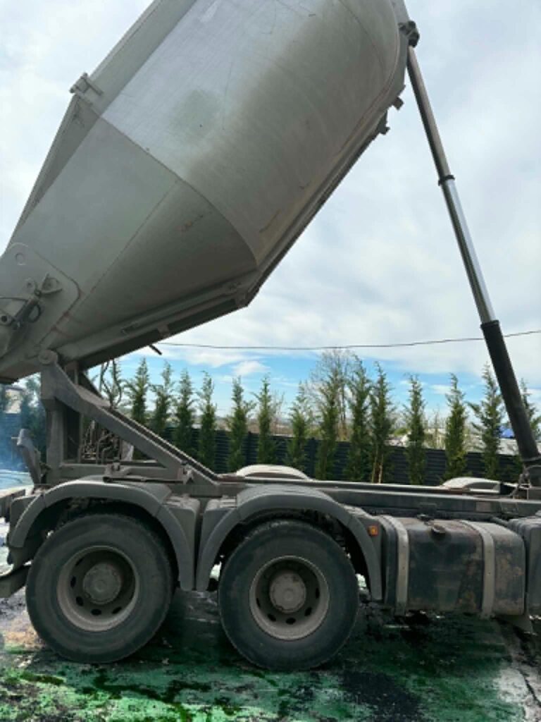 Betonmixer a munkaterületen